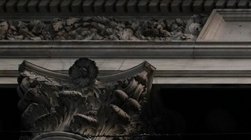 a pesar de esta historia de éxito, los emprendedores latinos y las pequeñas empresas enfrentan desafíos a nivel estatal y nacional.