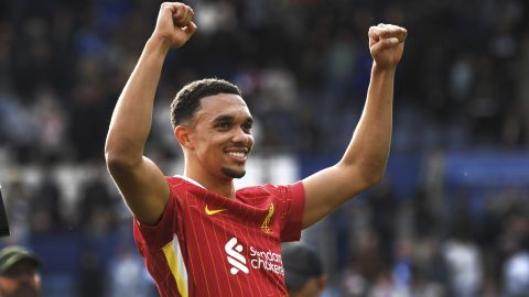 Liverpool's Trent Alexander-Arnold during the English Premier League soccer match between Leicester City and Liverpool at King Power stadium in Leicester, England, Sunday, April 20, 2025. (AP Photo/Rui Vieira)