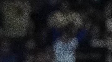 Shohei Ohtani celebra inmediatamente después de conectar un jonrón de tres carreras en la novena entrada para darle a los Dodgers un emocionante triunfo de 14-11 sobre los Diamondbacks de Arizona.