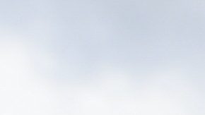 El piloto mexicanoPato O'Ward, acompañado por Graham Rahal, sonríe durante las clasificaciones para las 500 millas de Indianapolis.