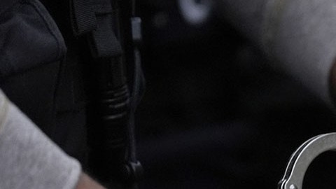 Detenido por la policía