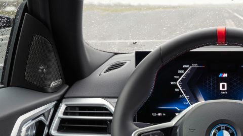 Así luce el interior del BMW i4 2025