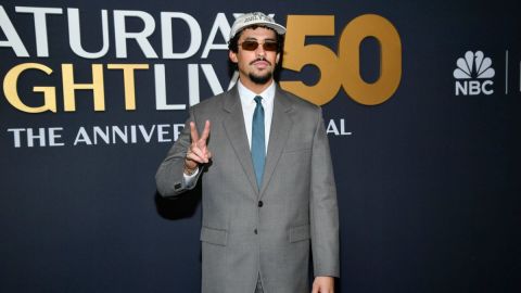 Bad Bunny asiste al especial SNL50: The Anniversary Special en el Rockefeller Plaza el domingo 16 de febrero de 2025, en Nueva York. (Foto de Evan Agostini/Invision/AP)