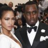 Cassie Ventura, a la izquierda, y Sean "Diddy" Combs aparecen en la gala benéfica del Instituto del Vestido del Museo Metropolitano de Arte, celebrando "China: Through the Looking Glass", en Nueva York, el 4 de mayo de 2015. (Foto de Charles Sykes/Invision/AP, Archivo).