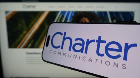 Charter y Cox Communications se fusionan en mega acuerdo de $34,500 millones