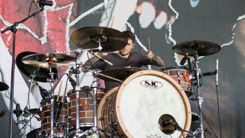 ¿Quiénes eran el baterista y el promotor musical que murieron en la tragedia aérea de San Diego?