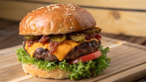 Día Nacional de la Hamburguesa 2025: estas son las cadenas que tendrán ofertas