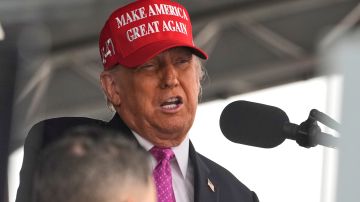 Trump dice que los negociadores de EE.UU. tuvieron buenas conversaciones el fin de semana con Irán.