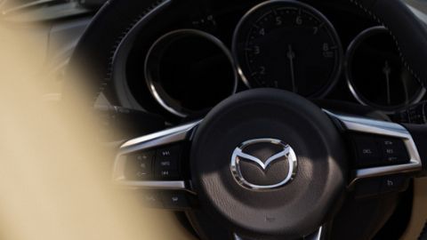 El interior del Mazda MX-5