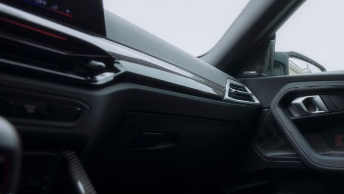 El lujoso interior del BMW M2 CS 2026