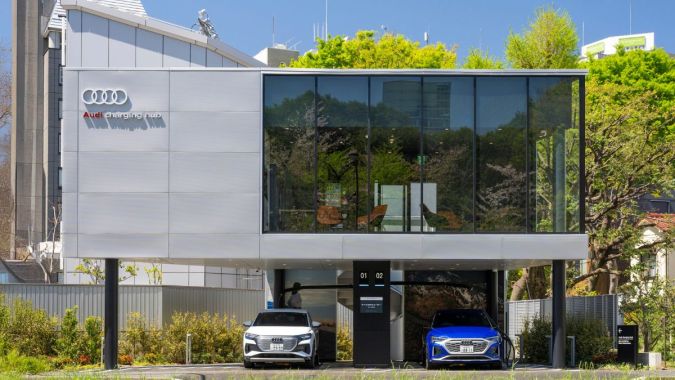 Este es el centro de carga de Audi en Shibakōen