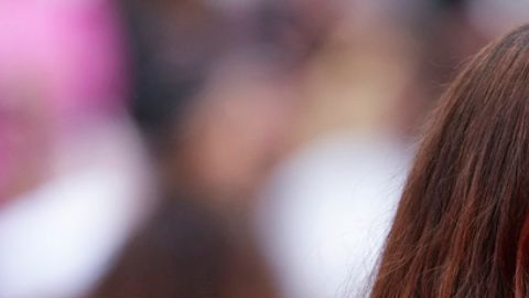 Eva Longoria posa para los fotógrafos durante la ceremonia de apertura del 78º Festival Internacional de Cine en Cannes, sur de Francia, el martes 13 de mayo de 2025. (Foto de Scott A Garfitt/Invision/AP)