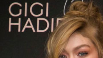 Izquierda: La modelo Gigi Hadid posa para los fotógrafos a su llegada a la fiesta Gigi Maybelline en Londres, el martes 7 de noviembre de 2017. (Foto de Vianney Le Caer/Invision/AP). Derecha: Bradley Cooper posa para los fotógrafos a su llegada a la 77ª edición de los Premios de Cine de la Academia Británica, BAFTA, en Londres, el domingo 18 de febrero de 2024. (Foto de Vianney Le Caer/Invision/AP).