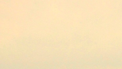 La aeronave fue evacuada como medida de precaución, y no se encontró ningún artefacto sospechoso.