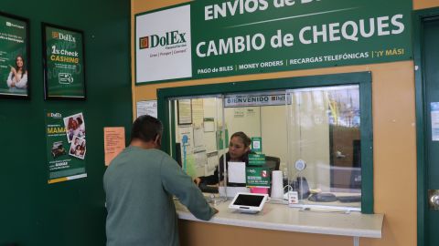 México es uno de los países que más remesas recibe.