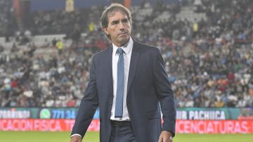 Pachuca, Hidalgo a 5 de de Mayo de 2024. Guillermo Almada, director técnico, durante el partido correspondiente al Play In del torneo Clausura 2024 de la Liga BBVA MX, entre los Tuzos del Pachuca y los Rayos del Necaxa, realizado en el estadio Hidalgo. Foto: Imago7/