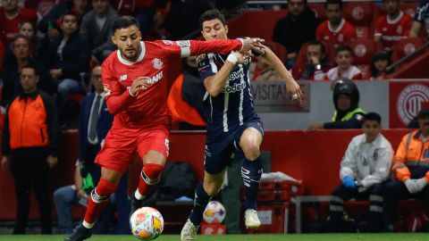 Toluca, Estado de México, 10 de mayo de 2025. , durante el partido correspondiente a la vuelta de los Cuartos de Final del torneo Clausura 2025 de la Liga BBVA MX, entre los Diablos Rojos del Toluca y los Rayados del Monterrey, realizado en el estadio Nemesio Diez. Foto: Imago7/