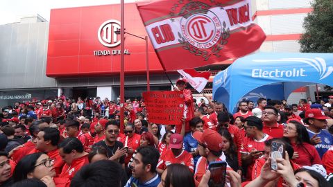 Toluca, Estado de México, 17 de mayo de 2025. , durante el partido correspondiente a la vuelta de las Semifinales del torneo Clausura 2025 de la Liga BBVA MX, entre los Diablos Rojos del Toluca y los Tigres de la UANL, realizado en el estadio Nemesio Diez. Foto: Imago7/ Jesús Esquivel
