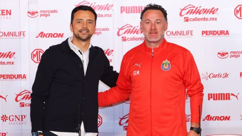Zapopan, Jalisco, 27 de mayo de 2025. Gabriel Milito, durante su presentación como nuevo director técnico de las Chivas Rayadas del Guadalajara para el torneo Apertura 2025 de la Liga BBVA MX, realizada en el estadio Akron. Foto: Imago7/ Juan Carlos Cubeyro