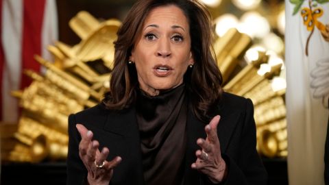 Kamala Harris mostró su preocupación frente al estado de salud del expresidente Joe Biden.
