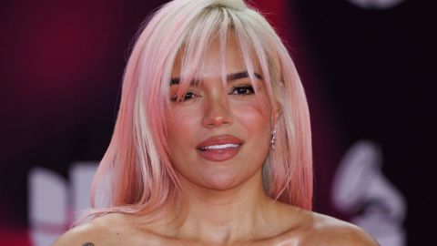 Karol G llega a la 24ª edición anual de los Latin Grammy en Sevilla, España, el jueves 16 de noviembre de 2023. (Foto de Vianney Le Caer/Invision/AP)