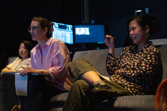 Las directoras de "Elio", Madeline Sharafian y Domee Shi