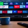 Aspectos como la antiguedad y la falta de actualizaciones pueden provocar que un TV funcione más lento de lo normal