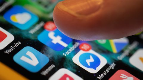 Oficialmente aún no explica directamente qué será lo que se examinaría en el futuro en las redes sociales.