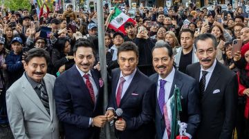 (FOTOS) Los Tigres del Norte ya tienen su calle en Nueva York y así fue la celebración