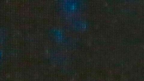 El color azul enn esta ilustración indica cómo se vería la llamada "radiación de Hawking" en un agujero negro supermasivo. Stephen Hawking afirmaba que "todo en el universo está condenado a evaporarse".