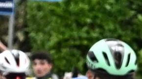 Isaac del Toro luce la "maglia rosa" durante la etapa 12 del Giro de Italia.