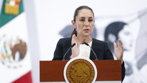 Sheinbaum se suma a las felicitaciones del nuevo papa León XIV