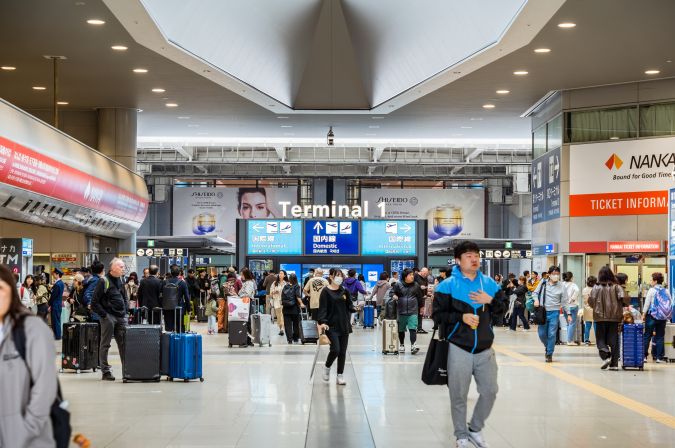 Más de 30 millones de pasajeros recibe al año el Aeropuerto Internacional de Kansai, pero tiene una hazaña que es pundonor: cero maletas perdidas.
