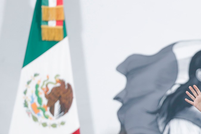 Sheinbaum insiste en que es “inaceptable” la iniciativa de EE.UU. de gravar con 5% las remesas enviadas a México