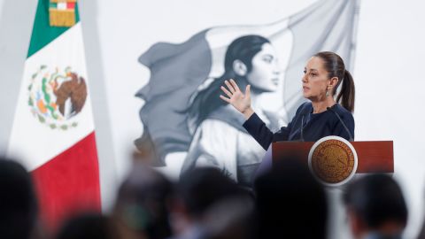 Sheinbaum insiste en que es “inaceptable” la iniciativa de EE.UU. de gravar con 5% las remesas enviadas a México