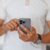 El desbloqueo es especialmente útil si quieres cambiar de proveedor porque no estás satisfecho con la señal, viajas al extranjero o prefieres evitar contratos largos.