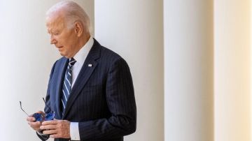"Se discutió poner al presidente en una silla de ruedas": el libro que denuncia el encubrimiento del deterioro del presidente Biden de cara a las elecciones en EE.UU. (y qué dicen sus defensores)