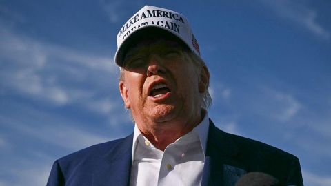 Trump llama "loco" a Putin tras el mayor ataque aéreo de Rusia sobre Ucrania
