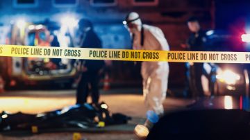 La mujer y su pareja actual están cooperando con los investigadores