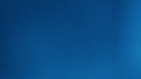 el joven estadounidense se encontraba en su habitación de hotel con otros compañeros cuando cayó desde un balcón del nivel superior.