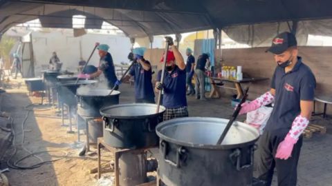 Las cocinas comunitarias de ANERA alimentan en Gaza a unas 6,000 personas al día.