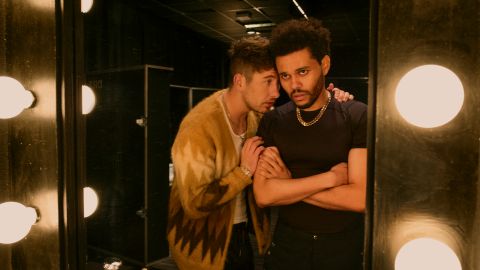 Barry Keoghan como "Lee" y Abel "The Weeknd" Tesfaye como "Abel" en Hurry Up Tomorrow.