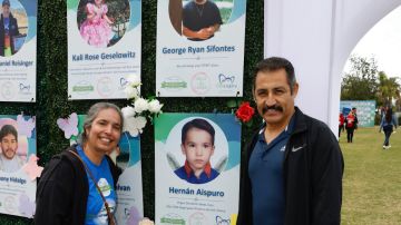Evangelina y su esposo Arnold se convierten en voluntarios a favor de la donación de órganos y tejidos tras el fallecimiento de su pequeño hijo Hernán Aispuro.