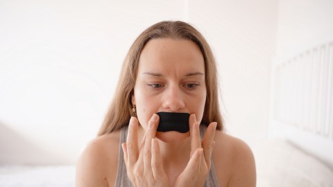 El Mouth taping puede provocar asfixia en algunas situaciones por lo que la vida del usuario puede correr un grave riesgo
