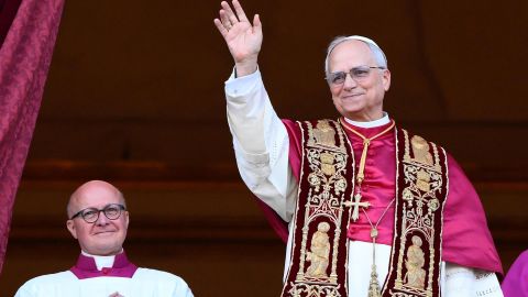 En su discurso se ha podido comprobar el dominio que tiene del español, ya que ha vivido 20 años en Perú.
