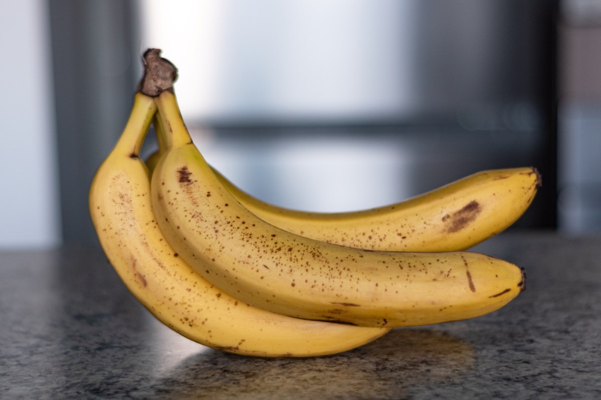 Ni la nevera ni el frutero: dónde guardar los plátanos, según los expertos