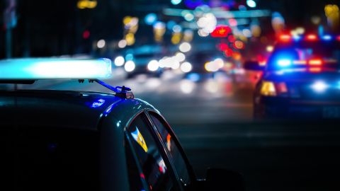 La policía informó haber detenido a varias personas en relación con el incidente