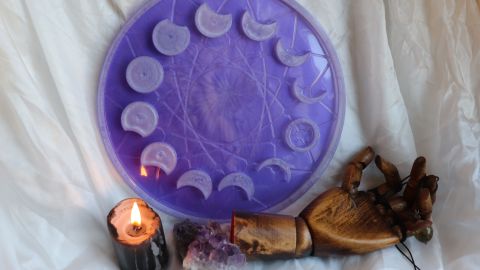 Las lunas nuevas son ideales para los rituales de comienzos de ciclos.