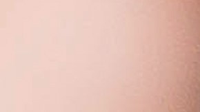 Evita ingresar tu tarjeta en negocios que no te inspiren confianza y asegúrate de investigar antes y confirmar que se trata de una empresa legítima.