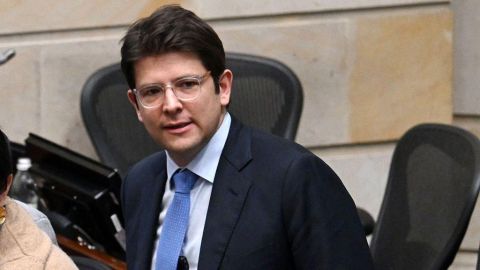 Quién es Miguel Uribe Turbay, el precandidato presidencial del partido de Álvaro Uribe en Colombia que fue baleado en un mitin en Bogotá
